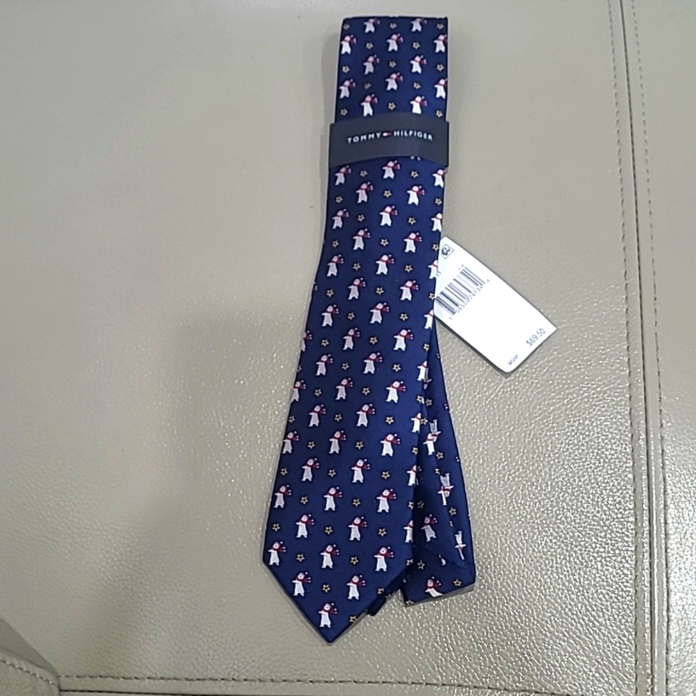 NWT Tommy Hilfiger Men's Snowmen Silk Blend Holiday 3" Tie, Navy - Picture 1 of 8